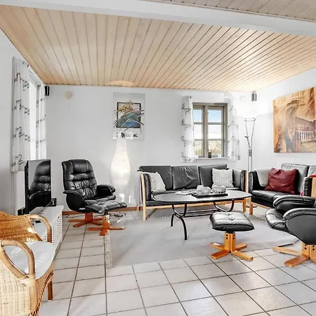 Vakantiehuis Nice In With Kitchen *